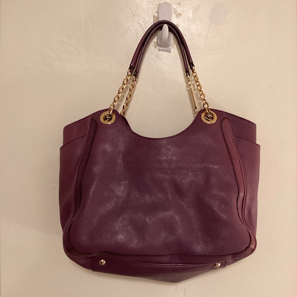 SALVATORE FERRAGAMO
Leather Shoulder Bag - Picture 3 of 14